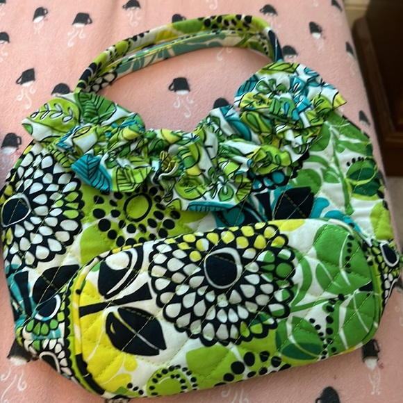 Vera Bradley mother daughter purses. Never used. Like new. Limes up pattern. - Picture 6 of 9
